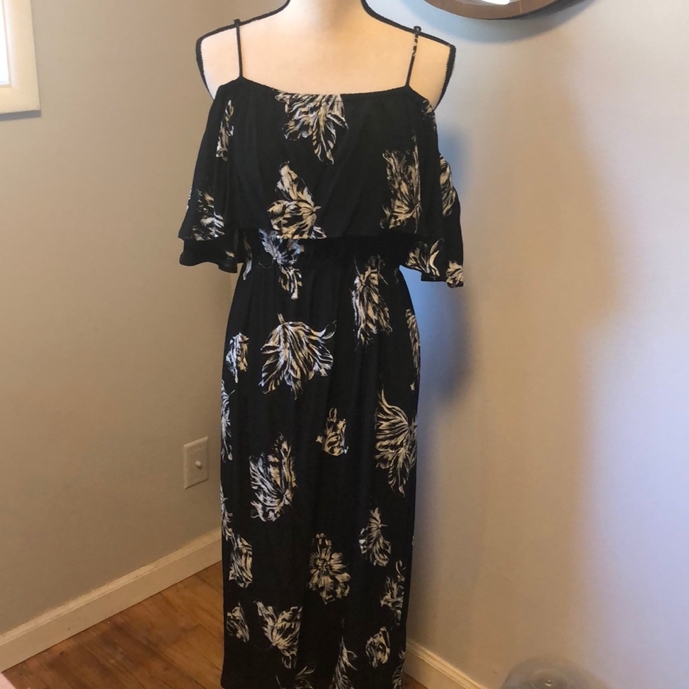 🌸3 for $9 🌸Ruffle top maxi dress
